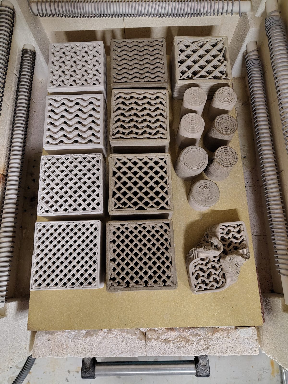Standard test elements in several mixes and printed geometries