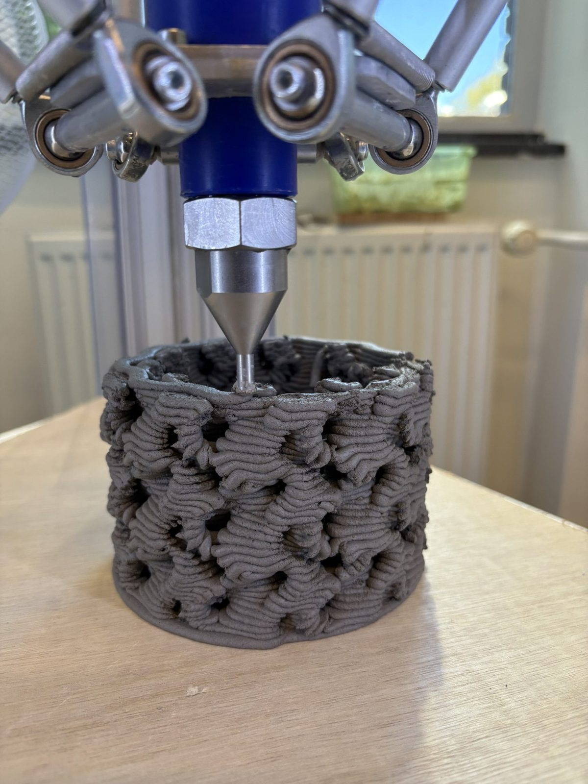 Printing the lattice in clay on a delta printer